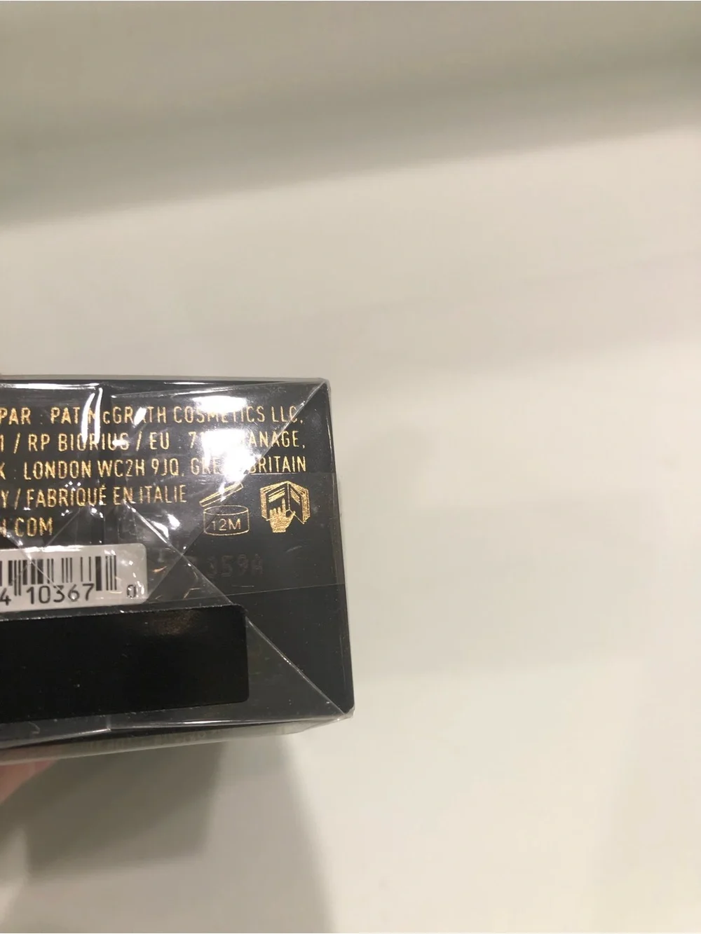 PAT Mcgrath labs Skin Fetish: Sublime Perfection Weightless Foundation